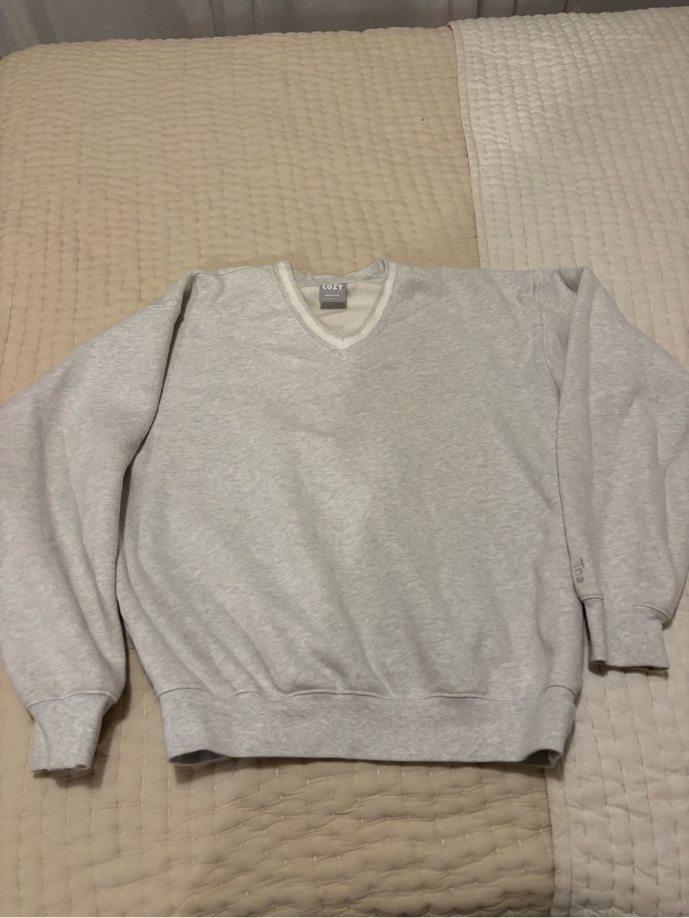 Women’s Aritzia cozy boyfriend sweatshirt